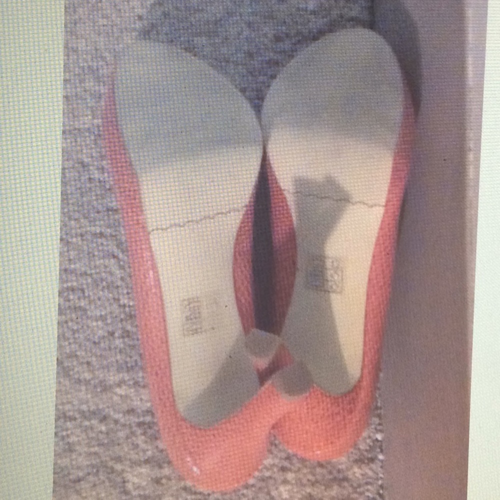 Top Moda Platform Pumps - Picture 7 of 7